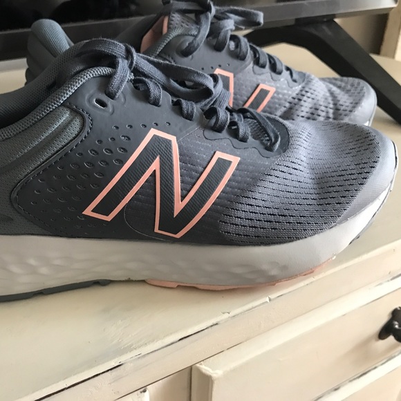 New Balance Shoes Womens New Balance Gym Shoes Gray Pink Size 9 New